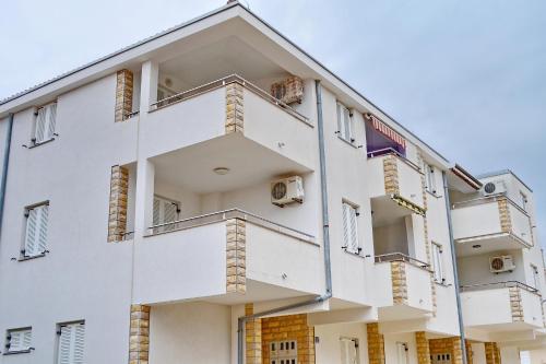 Central Apartment 