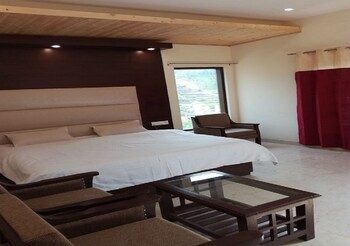 Sun Village Guestroom