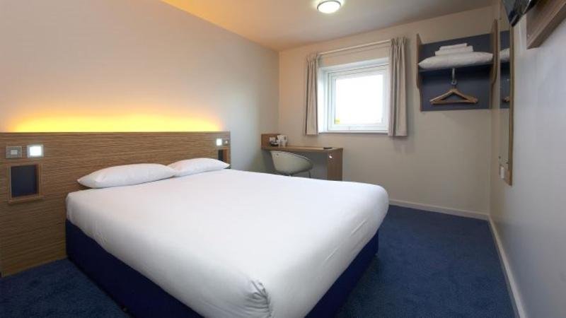 Travelodge Scotch Corner A1 Southbound Room