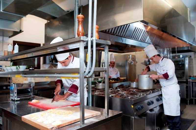 Saturnia Tuscany Hotel Restaurant