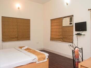 Oyo 6477 Guest Accomodation Fe 173 Guestroom