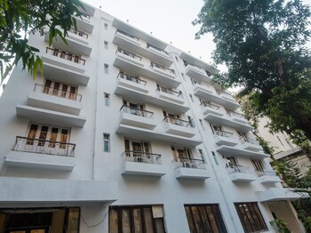 Oyo 635 West End Hotel Hotel Front