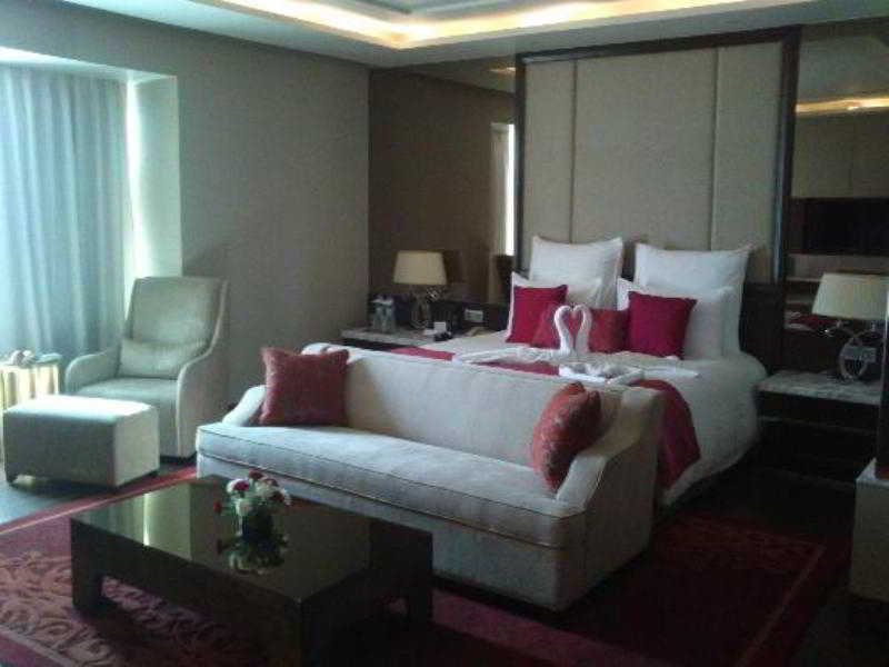 Radisson Blu Hotel Jaipur Airport 