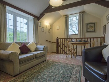 Hobb Cottage Living Area