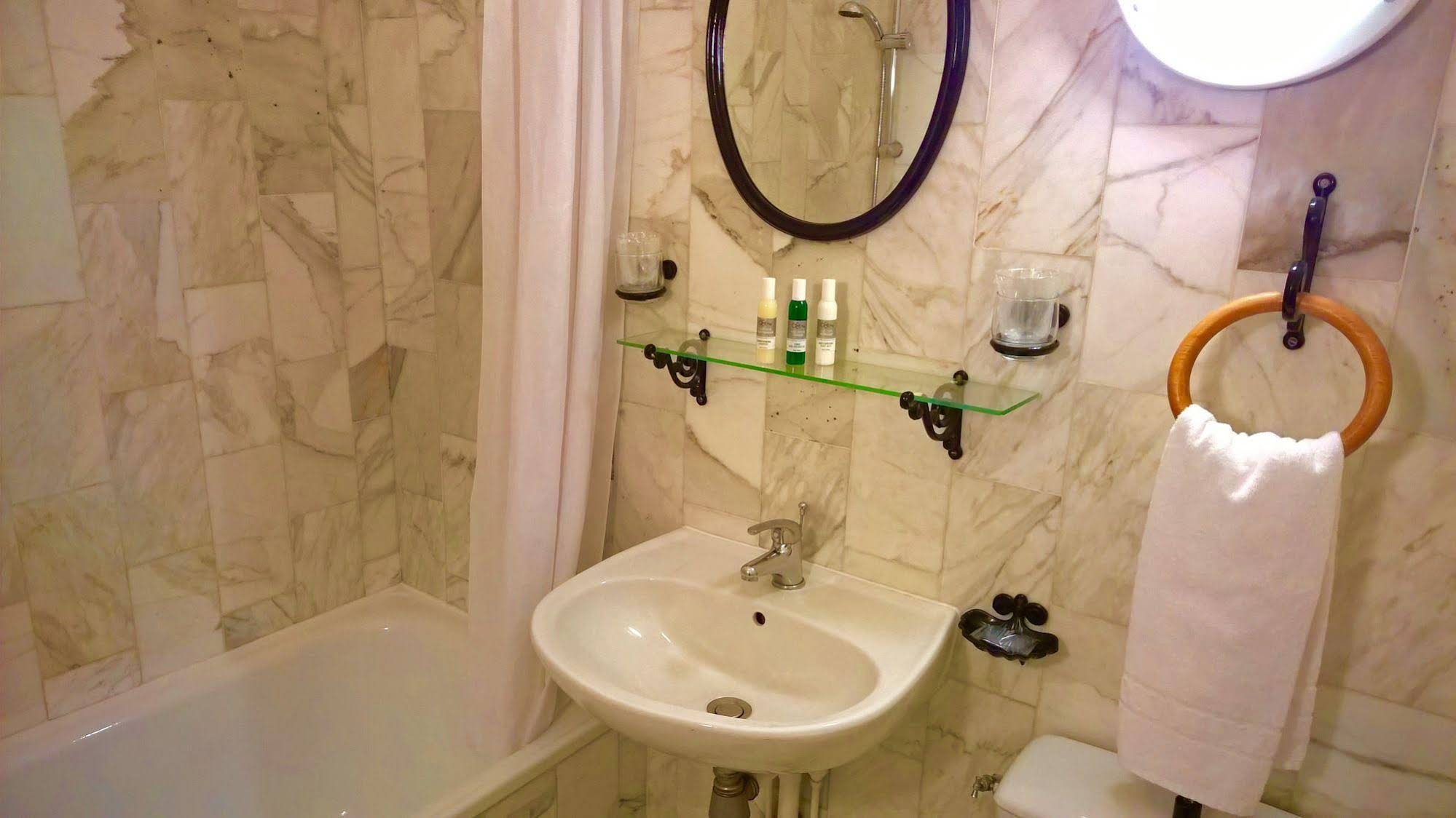 Boulogne Résidence Hotel (بولوگن رéسیدنس هتل) 