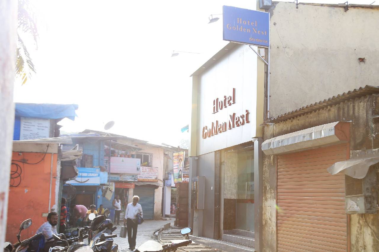 Oyo 8678 Hotel Golden Nest 