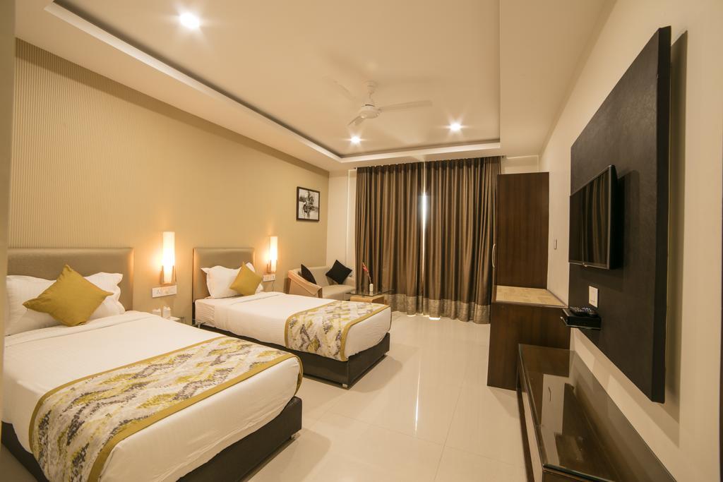 Rudraksh Club & Resort 