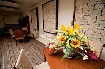 The Metropole Hotel ( متروپول هتل) 