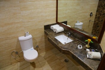 Magsons Resorts Bathroom