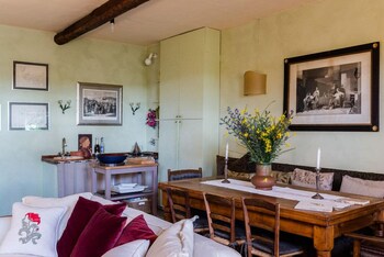 Le Scalette Living Room