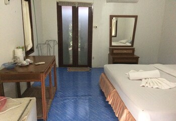 Kuraburi Resort Guestroom