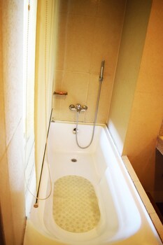 Vits Mango Blossom Bathroom