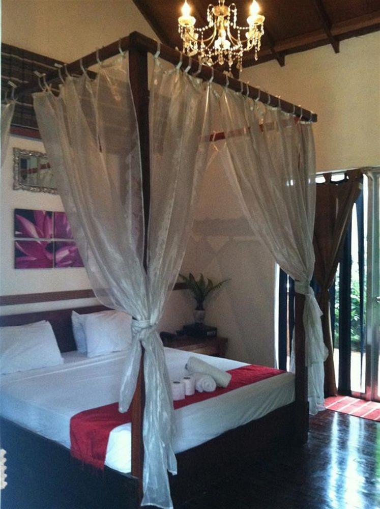 The Lotus Garden Suites 