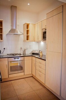 West Fenton Court (وست فنتون كورت) In-Room Kitchen