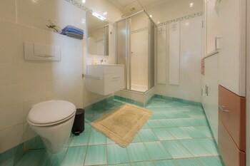 Alpenappartements Bathroom