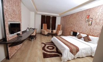The Royal Paradise Guestroom