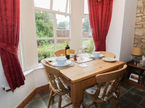 Wayside Cottage (ویسید كوتاج) 