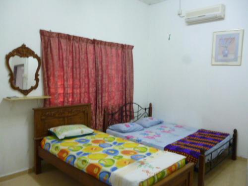 Chalet Kak Mah Homestay Pantai Guest House K.trg 