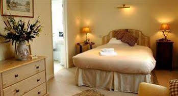 Glade End Guest House 