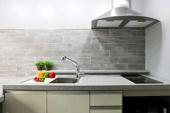 Muju Deogyu Mt. Forest Pension (موجو دئوگیو مت. فورست پانسیون) In-Room Kitchenette