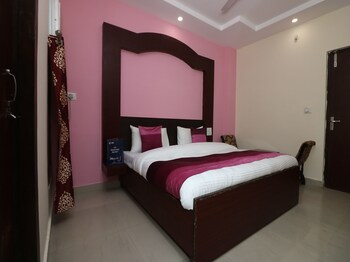 Oyo 9844 Hotel Hill View Guestroom