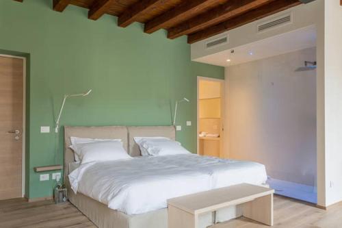 Massimago Wine Suites 