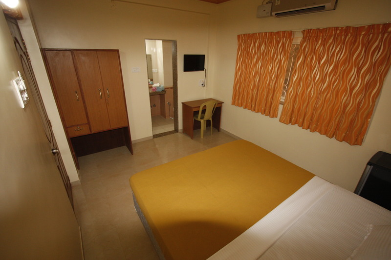 El Paso Resort Room