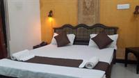 Meera Mahal Hotel 