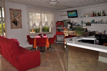 Hotel Morri Lobby