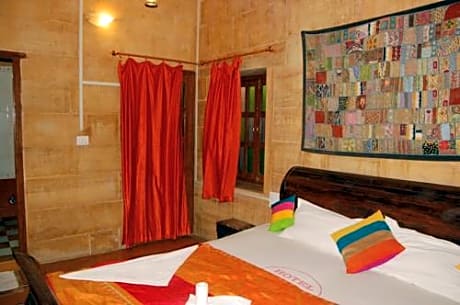 Hotel Pol Haveli 