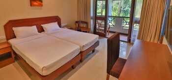 River Banks Madaparambil Resort (ریور بانكس ماداپارامبیل ریزورت) Featured Image