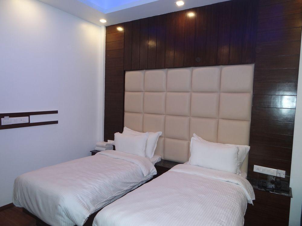 Kamakshi Residency By Royal Collection 