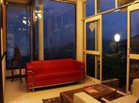 Oyo Premium Luxurious Castle 