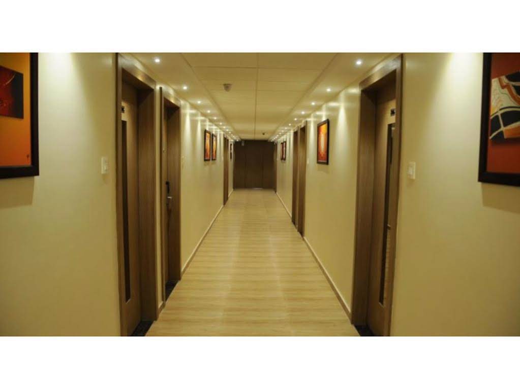 Vista Rooms At Officer Colony 