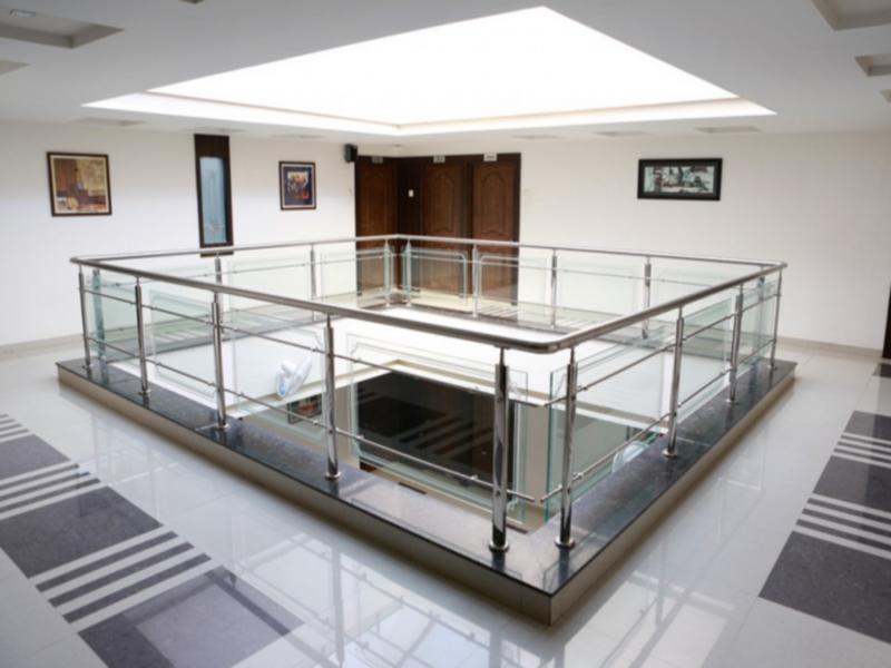 J R Avezika Comfort Hotel 