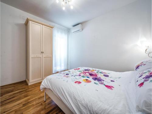 Holiday Home In Basanija 