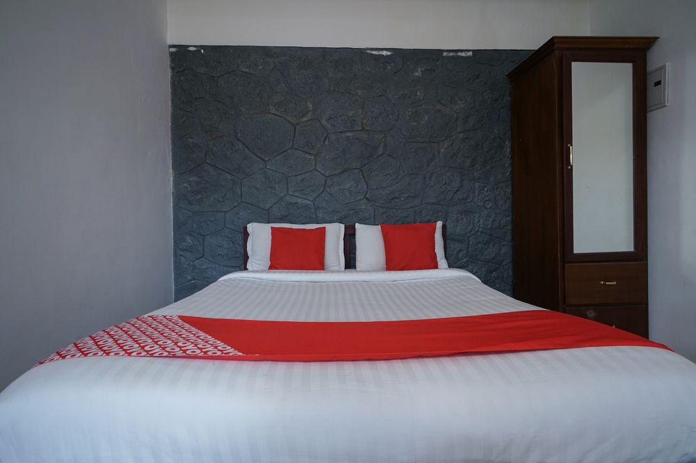 Oyo 11493 Hotel Misty Valley 