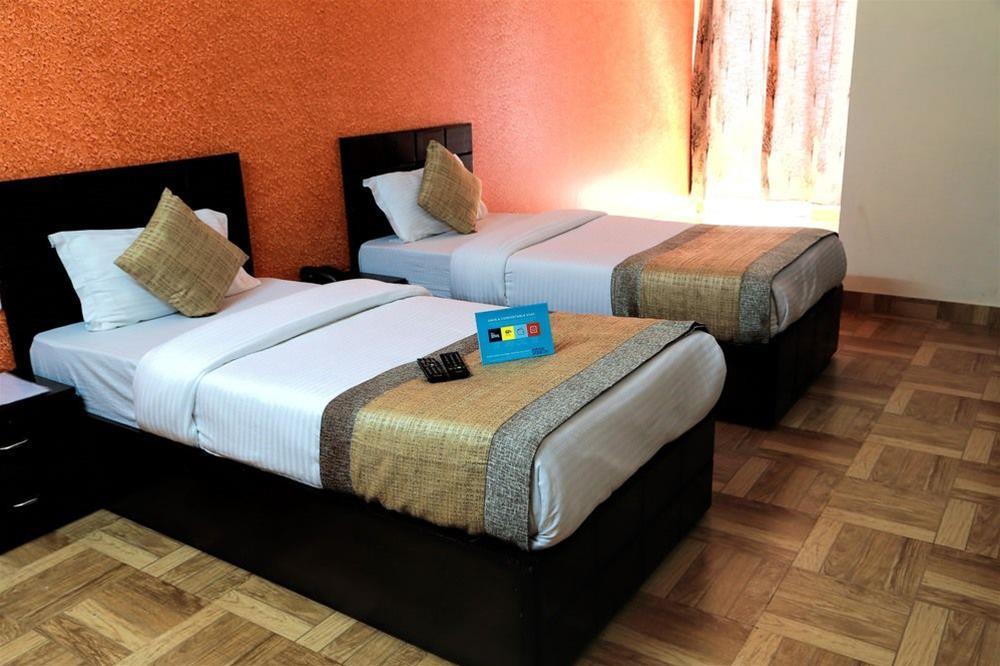 Fabhotel Cyber City 