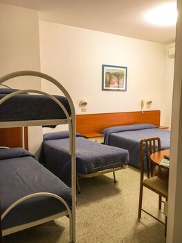 Hotel Morri Guestroom