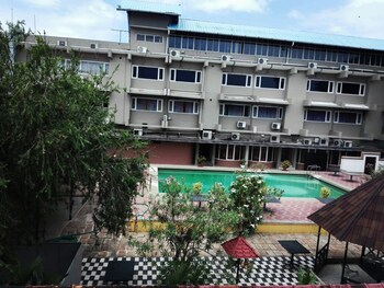 Alleppey Prince Hotel Exterior
