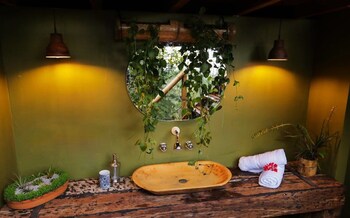 Salvaje Glamping Bathroom Sink
