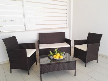 Apulia Tourist Mancaversa Terrace/Patio