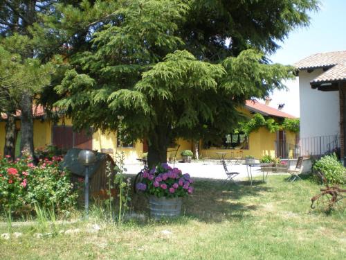 Cascina La Maddalena Bed & Wine 