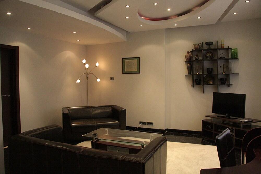 Sofia Downtown Apartments (سوفیا داون تاون آپارتمنتس) 