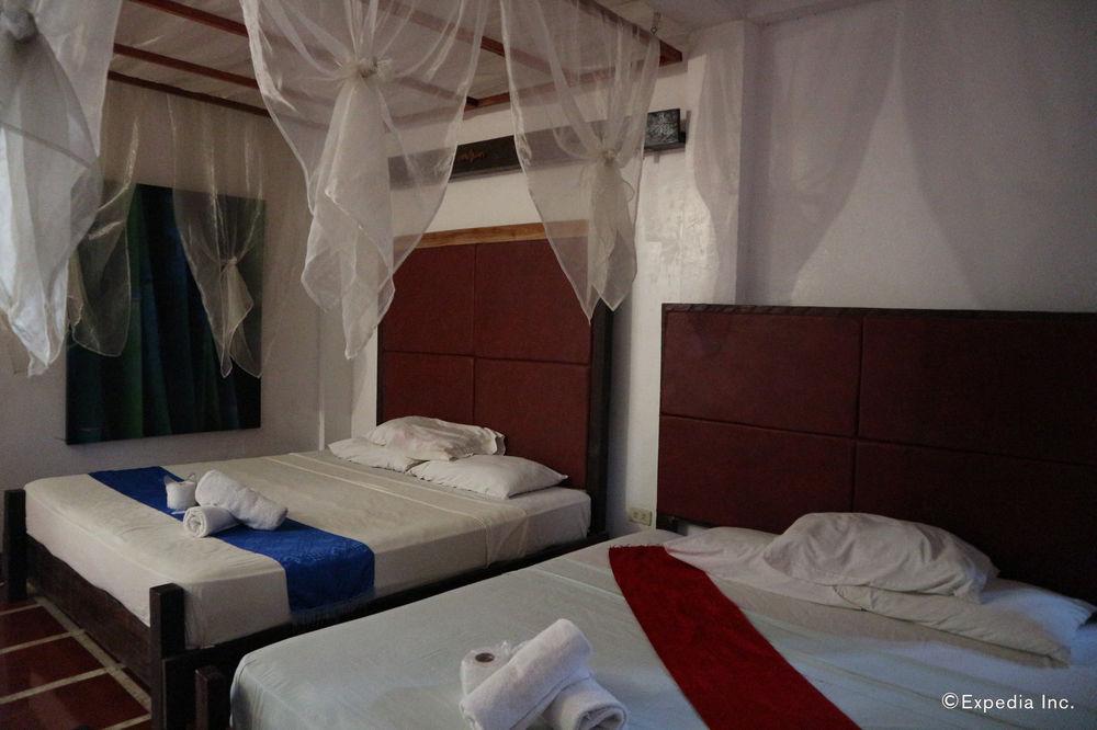 The Lotus Garden Suites 