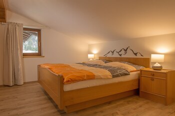 Alpenappartements Guestroom