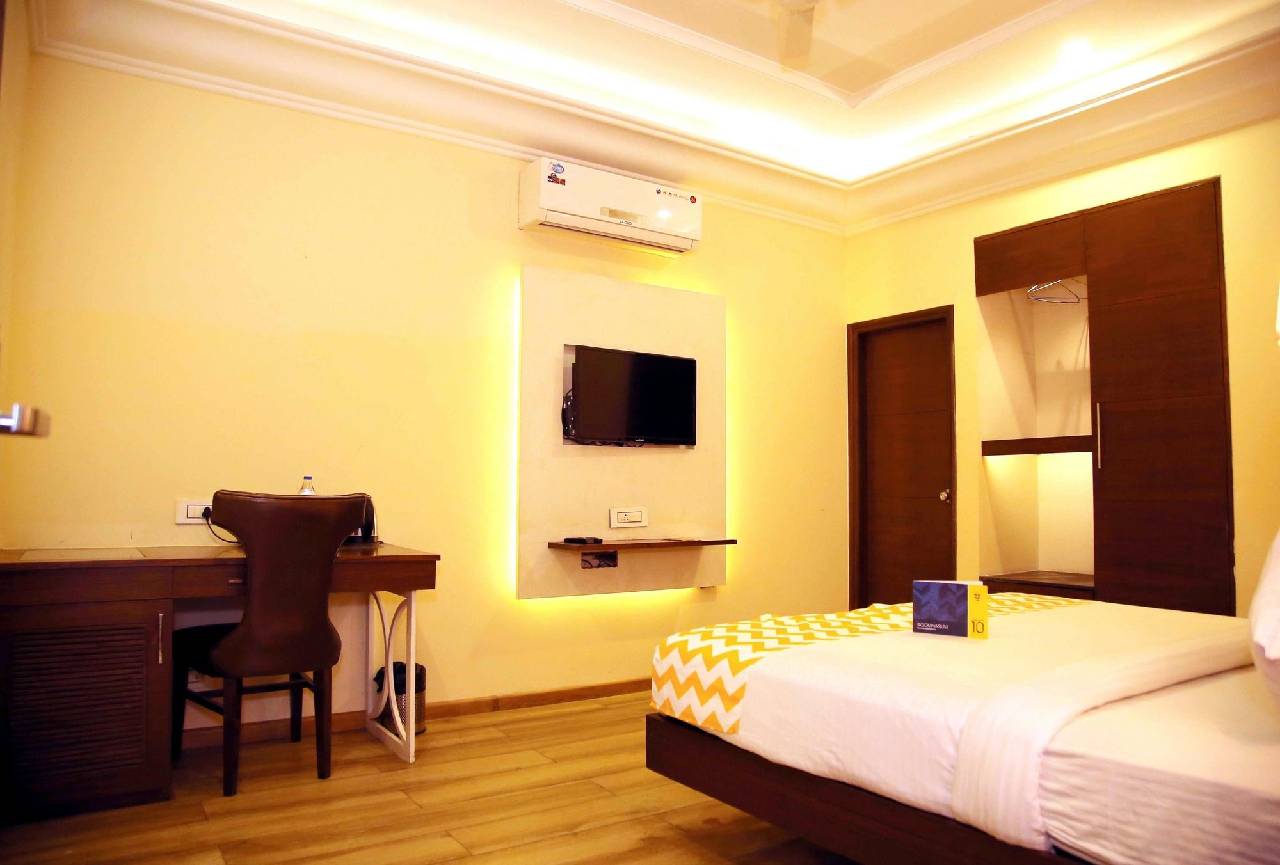 Fabhotel Royal Plaza Zirakpur 