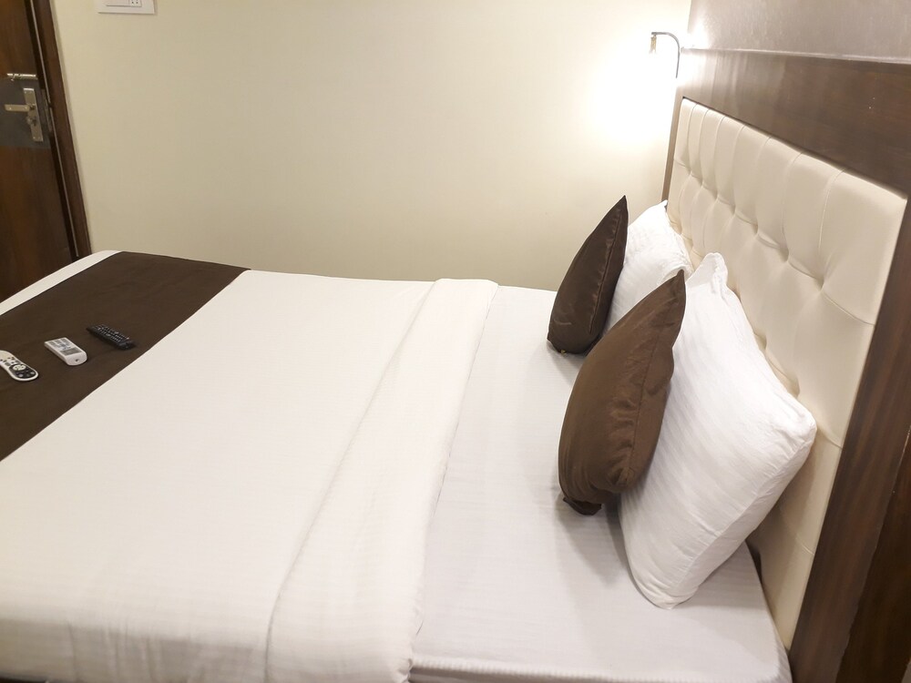 Garden Creek Residency Guestroom View