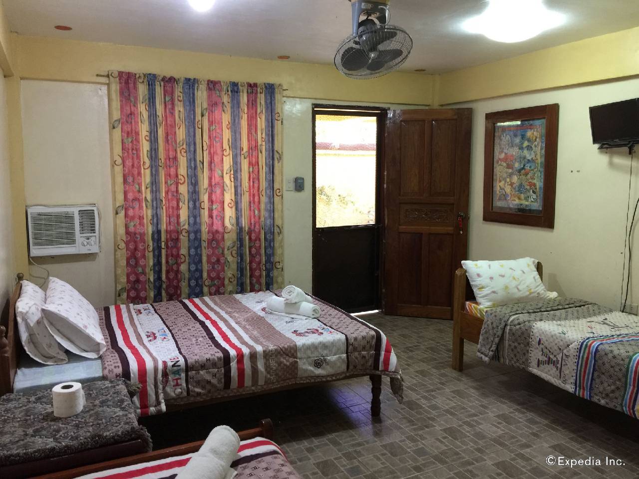 Coron Sunrise Pension House 