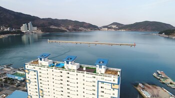 Geoje Jisefo Family Residence Aerial View